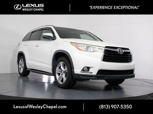 Used 2015 Toyota Highlander Limited FWD image 1