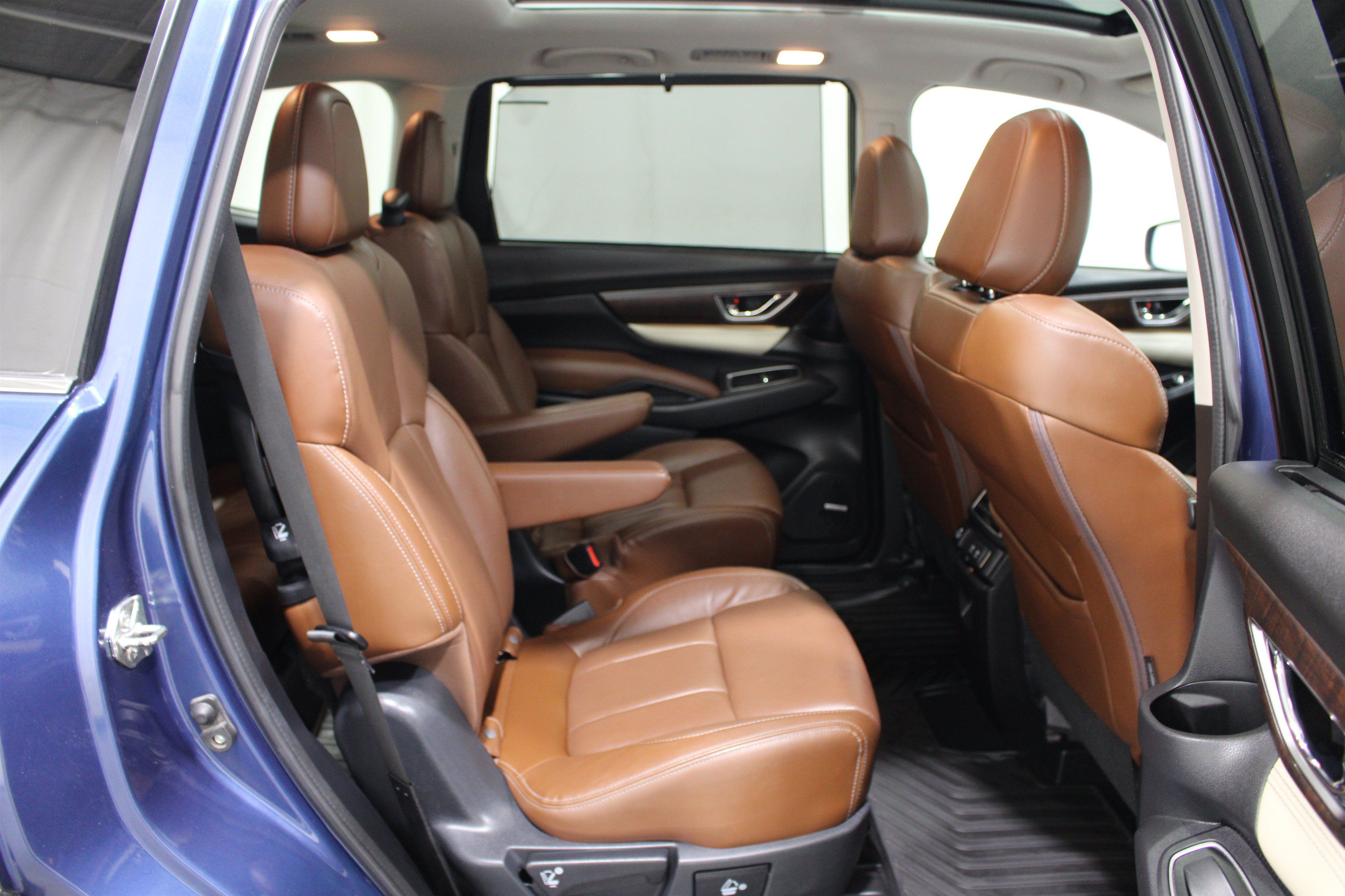 Used 2019 Subaru Ascent Touring w/ Popular Package #3 AWD/4WD image 28