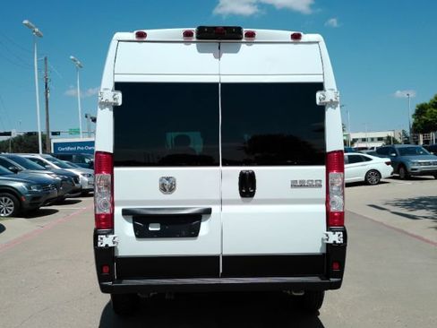 Used 2023 RAM ProMaster 2500 FWD image 12
