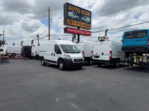 Used 2020 RAM ProMaster 2500 w/ Premium Appearance Group FWD image 28