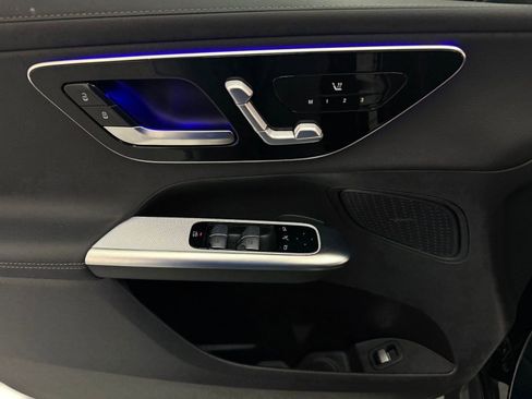 New 2026 Mercedes-Benz GLC 300 image 11