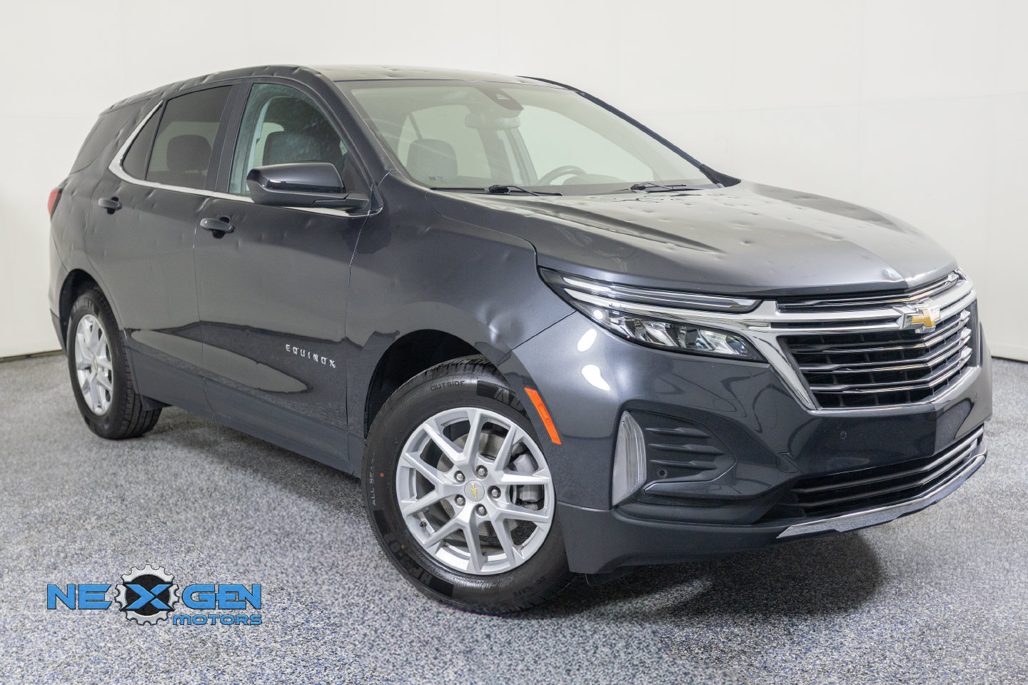 Used 2022 Chevrolet Equinox LT FWD image 1