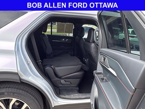 Used 2026 Ford Explorer ST-Line AWD/4WD image 15
