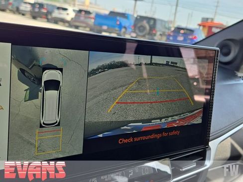 New 2026 Toyota Sienna Platinum image 7