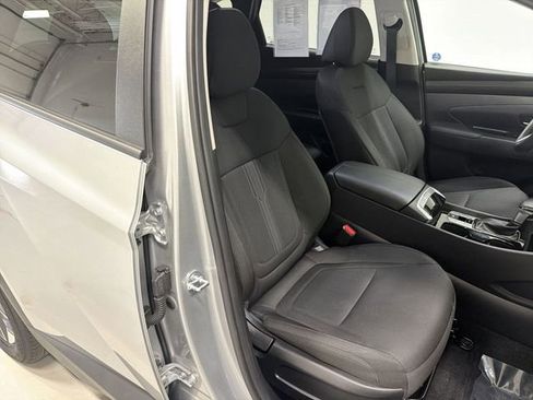 Used 2025 Hyundai Tucson SEL FWD image 18