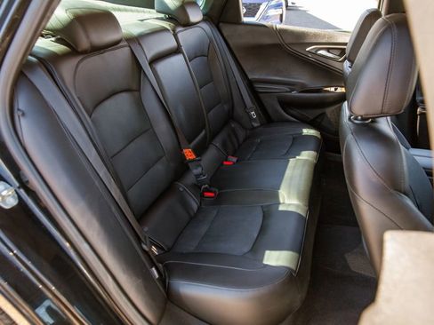 Used 2017 Chevrolet Malibu Premier w/ Premier Sun and Wheel Package image 12