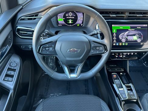 Used 2022 Chevrolet Bolt EUV LT image 16