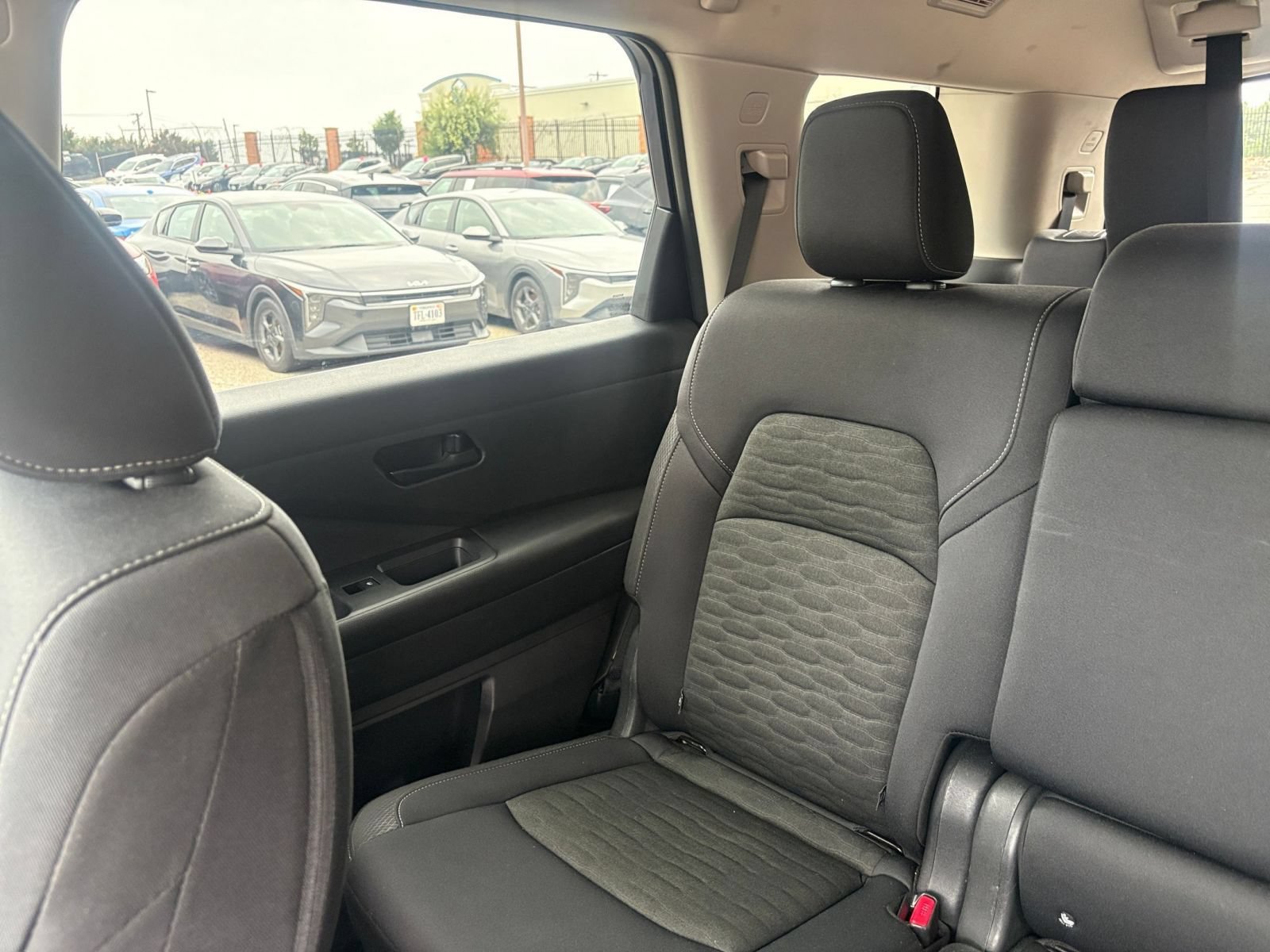 Used 2025 Nissan Pathfinder SV AWD/4WD image 35