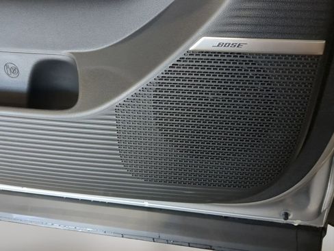 Used 2025 Hyundai Santa Fe Limited image 17