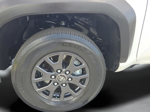 Used 2025 Toyota 4Runner SR5 image 21