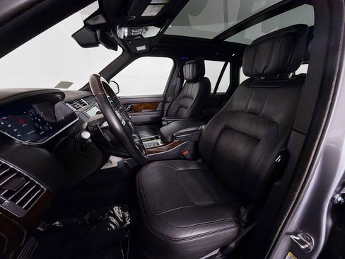 Used 2022 Land Rover Range Rover P525 Westminster Edition image 11