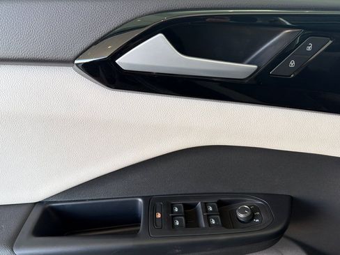 New 2026 Volkswagen Taos S FWD image 10