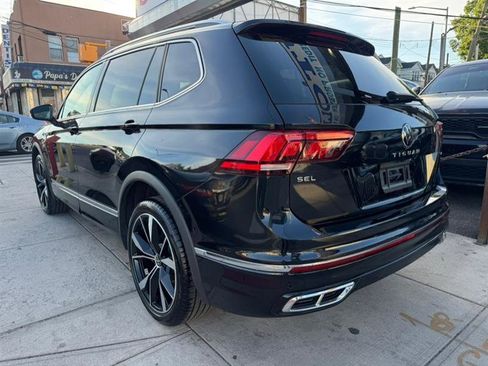 Used 2024 Volkswagen Tiguan SEL R-Line AWD/4WD image 6