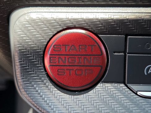 Used 2024 Ford Mustang Convertible RWD image 24