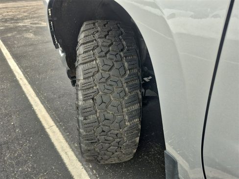 Used 2022 Chevrolet Silverado 1500 LT w/ Safety Package image 24