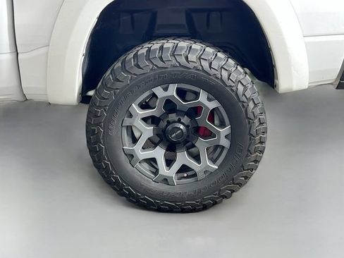 Used 2022 RAM 1500 Big Horn AWD/4WD image 35