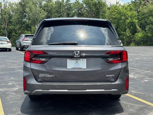 Used 2026 Honda Odyssey Touring image 6
