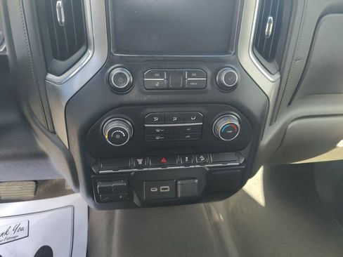 Used 2020 Chevrolet Silverado 2500 LT image 11