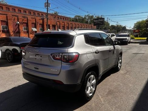 Used 2018 Jeep Compass Latitude w/ Popular Equipment Group AWD/4WD image 7