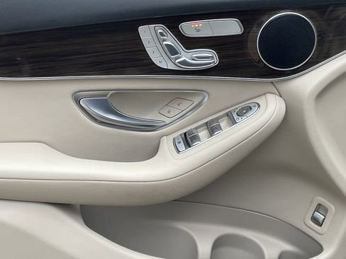 Used 2018 Mercedes-Benz GLC 300 image 19