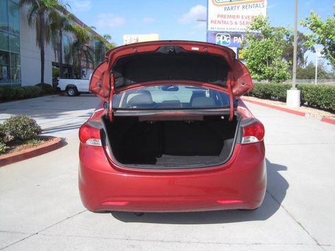 Used 2012 Hyundai Elantra GLS w/ Preferred Pkg 3 FWD image 14