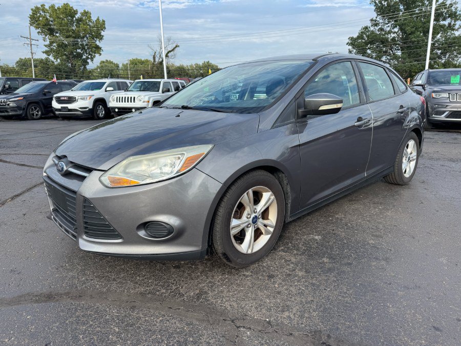 Used 2014 Ford Focus SE FWD image 1