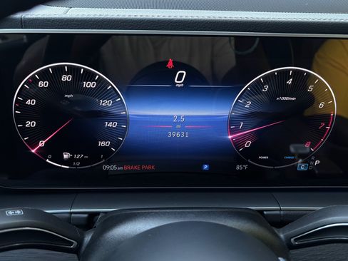 Used 2024 Mercedes-Benz GLE 350 4MATIC image 38