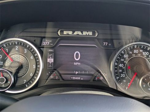 Used 2025 RAM 1500 Laramie image 32