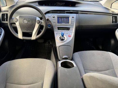 Used 2012 Toyota Prius Three image 11