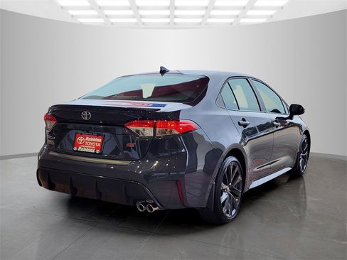 Used 2024 Toyota Corolla SE image 5