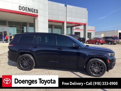 Used 2023 Jeep Grand Cherokee L Summit w/ Advanced Protech Group IV image 2