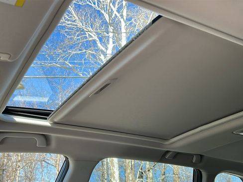 Certified 2023 Subaru Forester Premium image 21