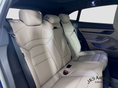 Used 2022 Porsche Taycan 4 Cross Turismo w/ Premium Package image 34