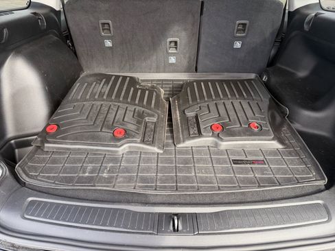 Used 2023 Jeep Grand Cherokee Laredo w/ Luxury Tech Group I image 18