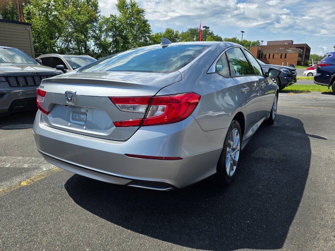 Used 2019 Honda Accord LX image 3