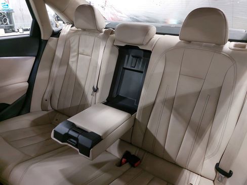 Used 2020 Audi A4 2.0T Premium w/ Convenience Package image 16