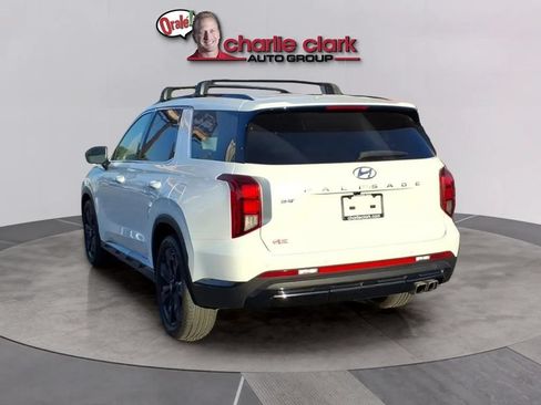 Used 2025 Hyundai Palisade XRT FWD image 3