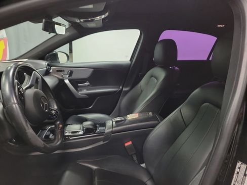 Used 2020 Mercedes-Benz A 220 image 13