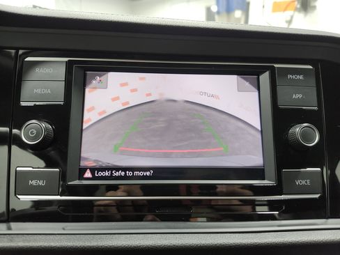 Used 2023 Volkswagen Jetta S image 2