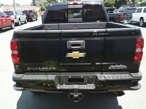 Used 2016 Chevrolet Silverado 2500 High Country w/ High Country Premium Package AWD/4WD image 5