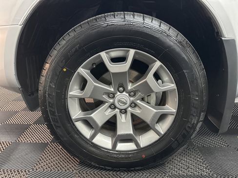 Used 2021 Nissan Frontier SV image 36