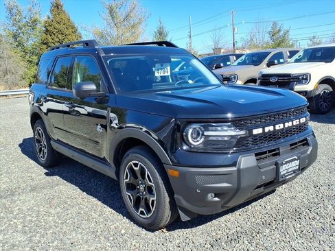 New 2025 Ford Bronco Sport Outer Banks w/ Outer Banks Tech Package+ AWD/4WD image 1
