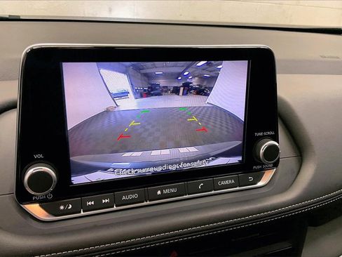 Certified 2025 Nissan Rogue S image 21