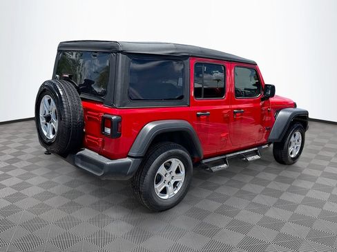 Used 2022 Jeep Wrangler Unlimited Sport AWD/4WD image 6