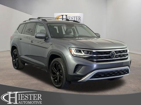 Used 2023 Volkswagen Atlas SE AWD/4WD image 1