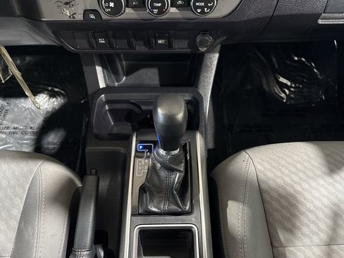 Certified 2021 Toyota Tacoma SR5 image 20