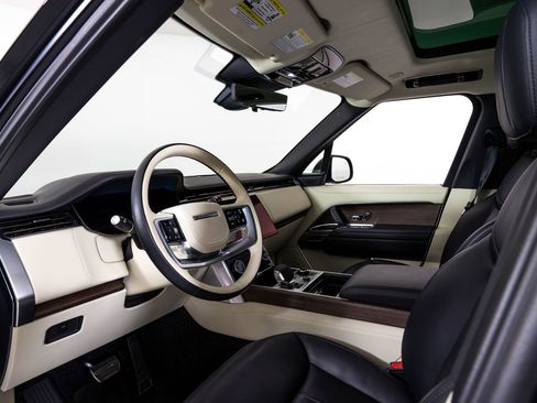 Used 2023 Land Rover Range Rover Long Wheelbase Autobiography AWD/4WD image 14