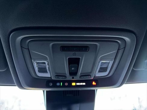 Used 2022 Chevrolet Silverado 1500 LT w/ Convenience Package II image 29