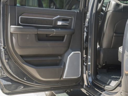 New 2026 RAM 2500 Laramie AWD/4WD image 44