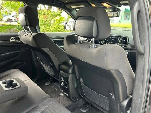 Certified 2022 Jeep Grand Cherokee Laredo E RWD image 43